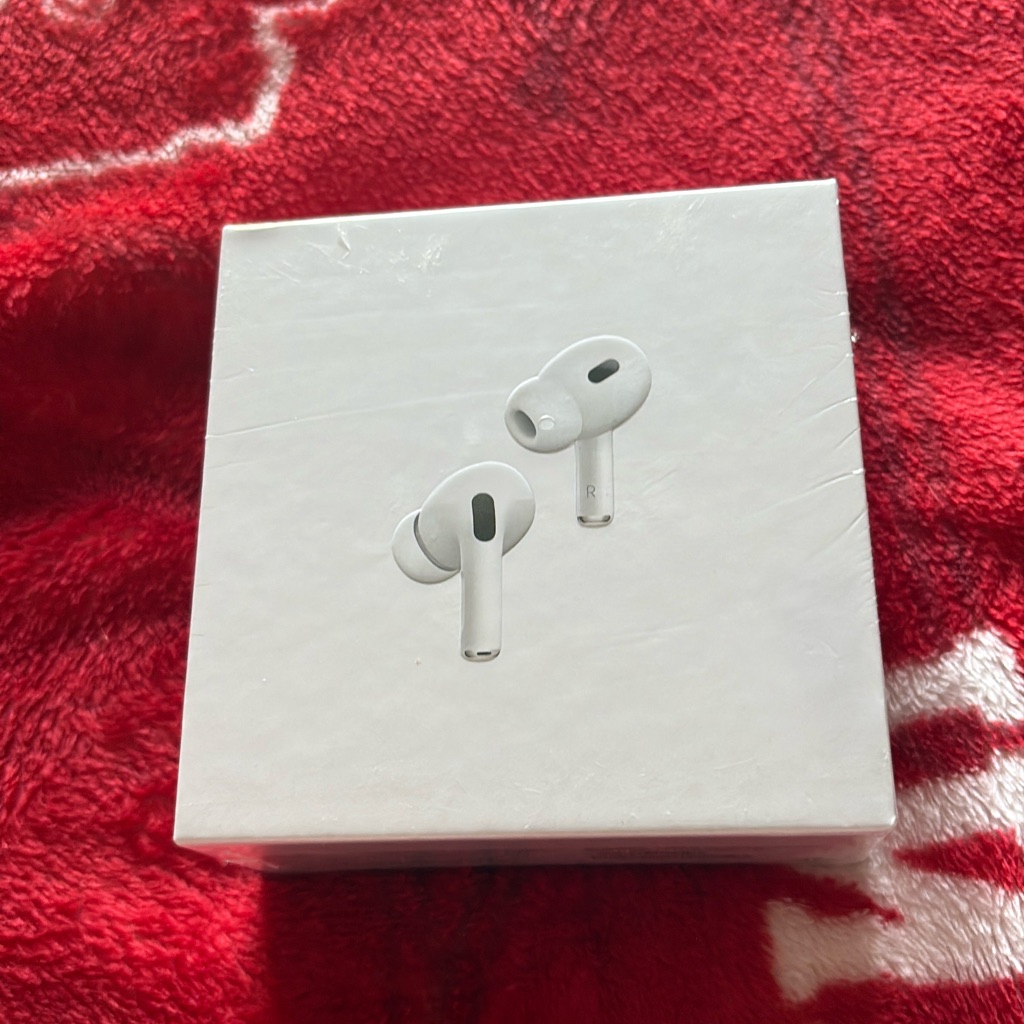 Apple Airpods Pro Earbuds  White
